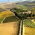 Daire Buonsignori - Wine & Olive Oil Farm Corsano (Tuscany)